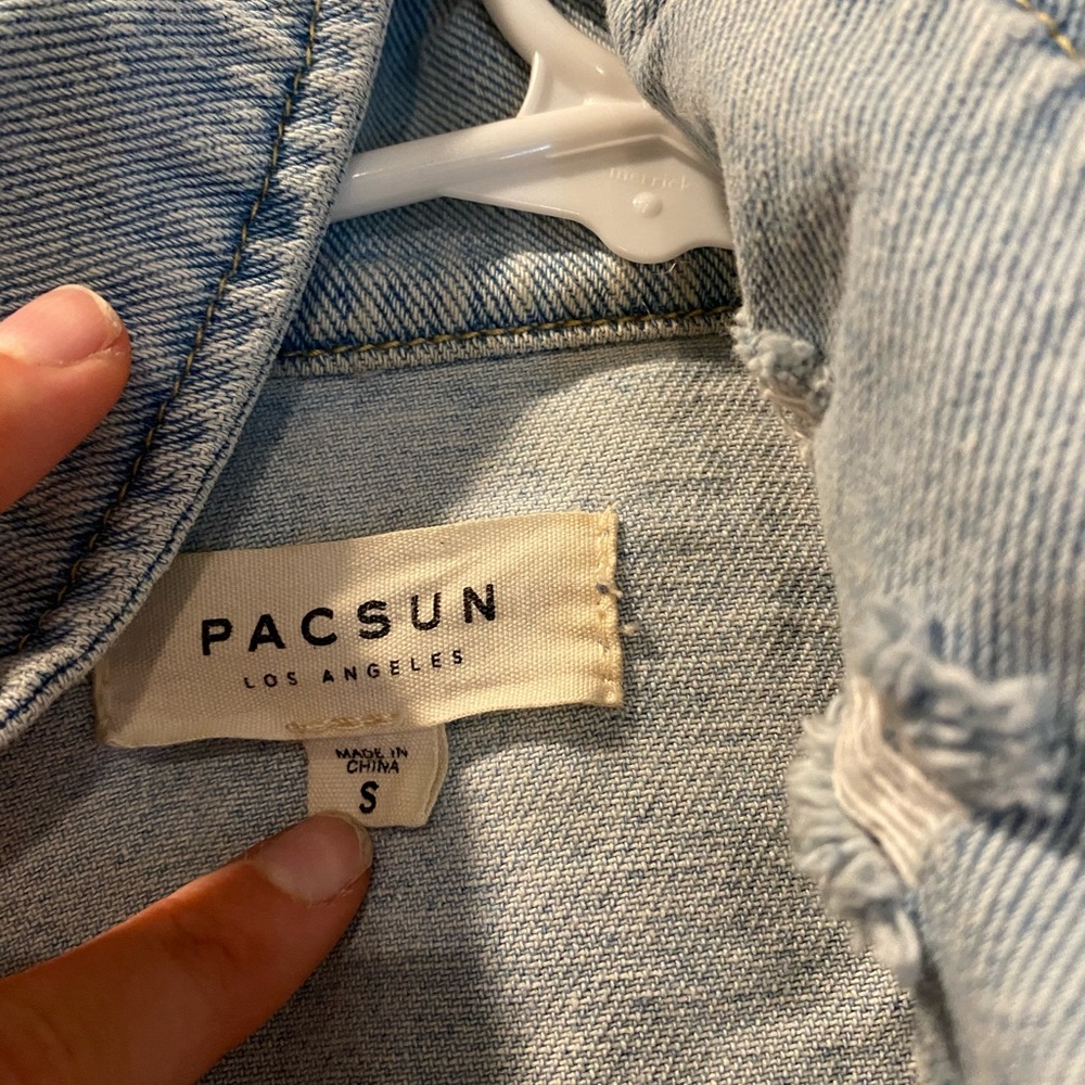 Jean jacket - Picture 2 of 3